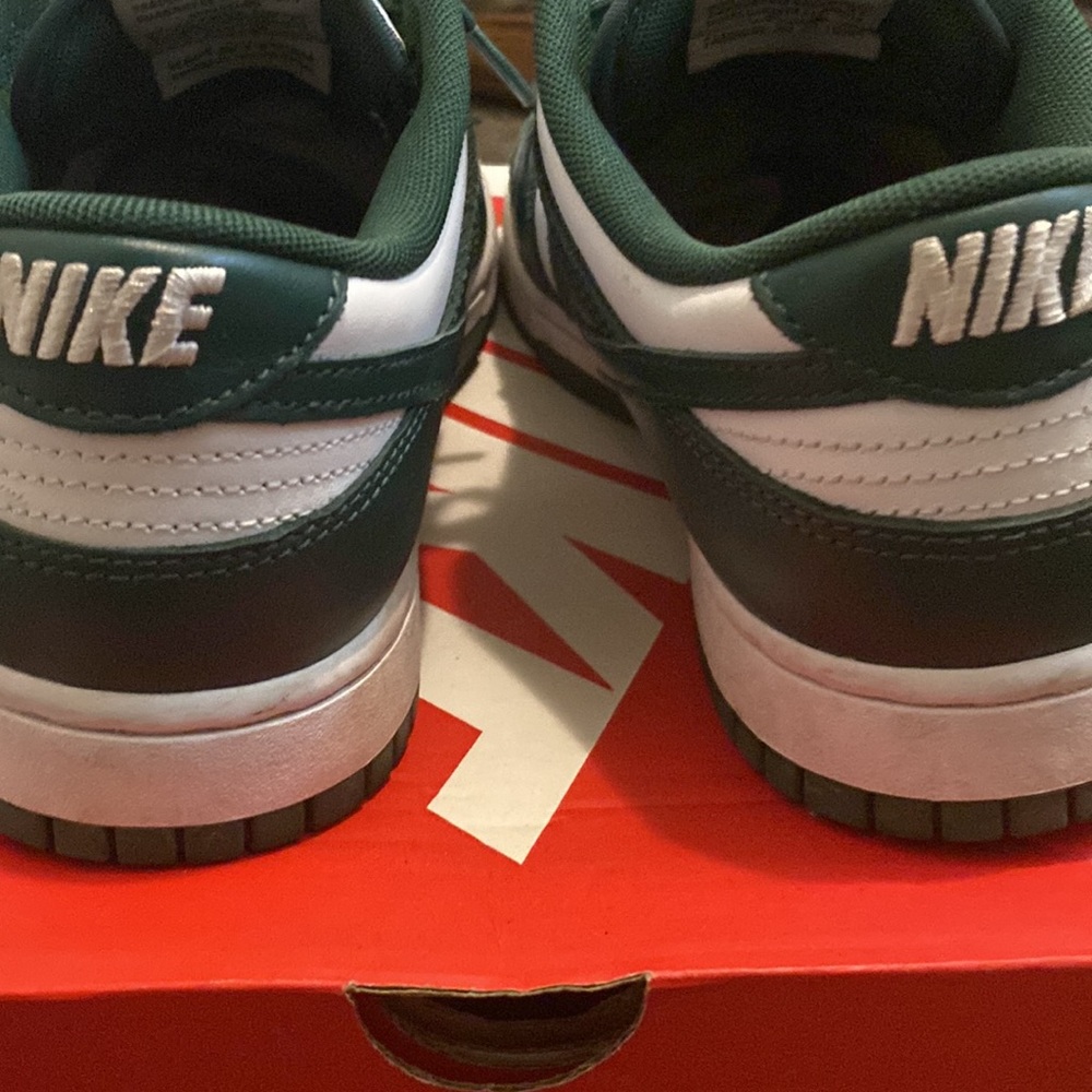 Michigan State Dunks - Picture 3 of 6